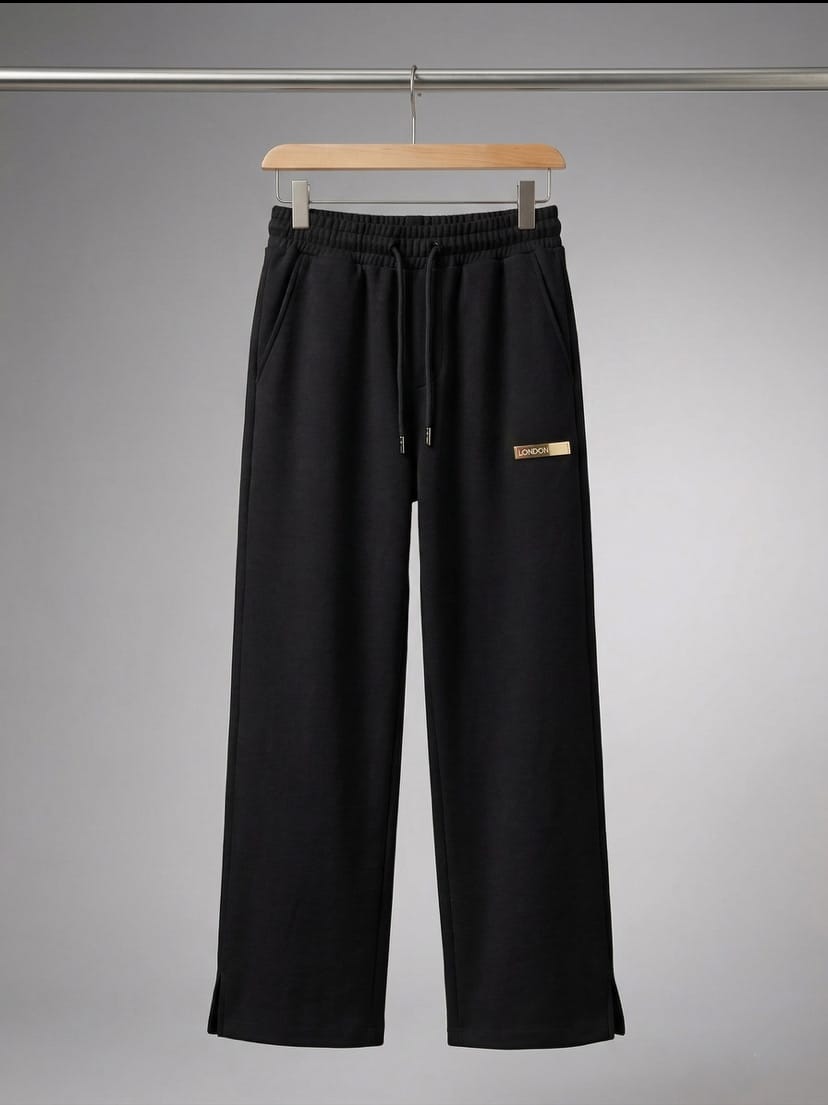 Black color low cut baggy (premium segment)