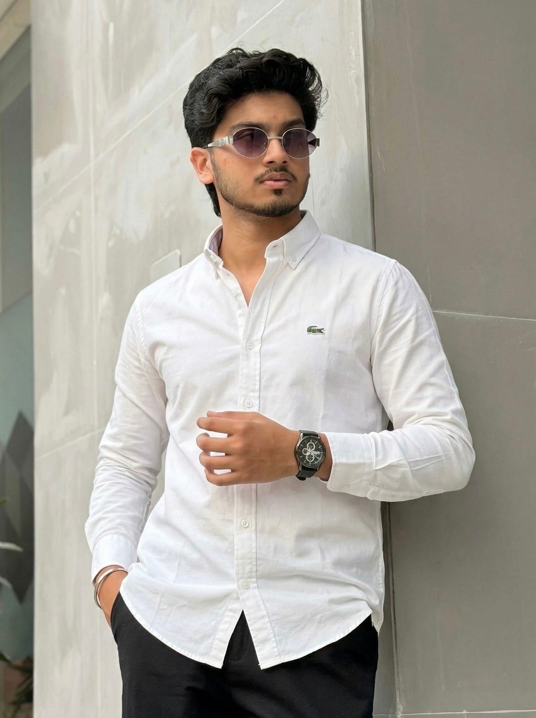 White lecost solid color shirt